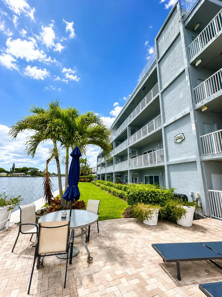 1201 S Riverside Drive Pompano Beach FL 33062