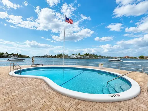 1201 S Riverside Drive Pompano Beach FL 33062