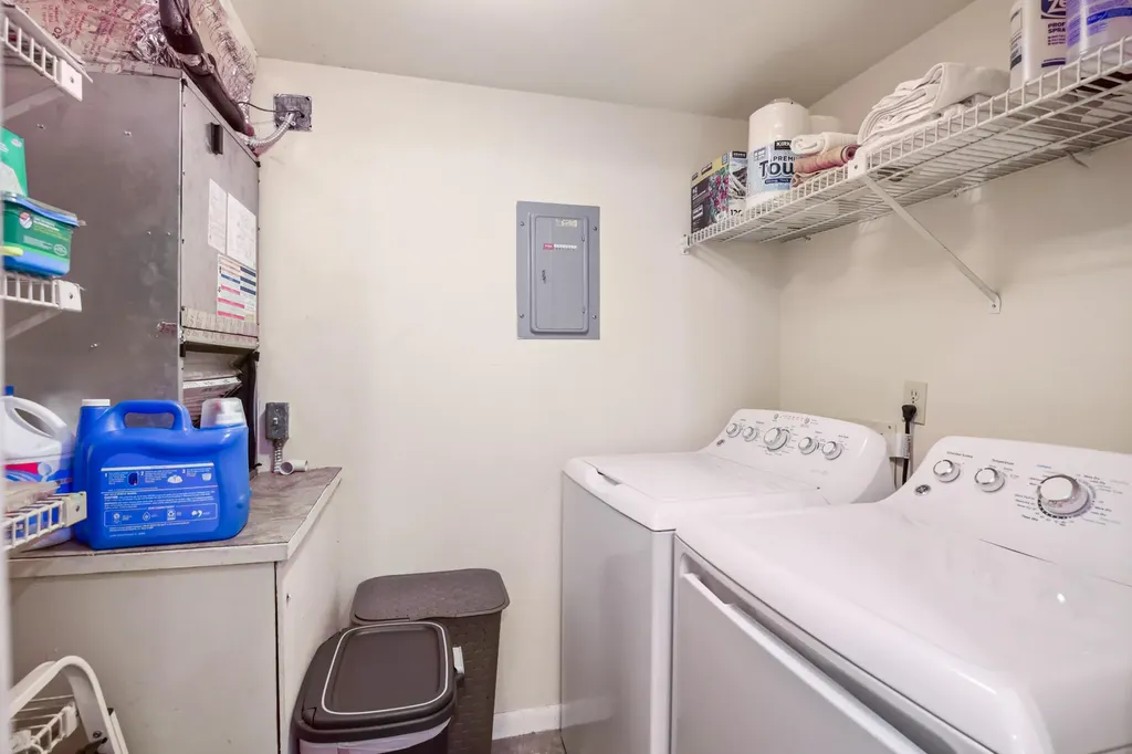 321 Pine Ridge Circle Greenacres FL 33463
