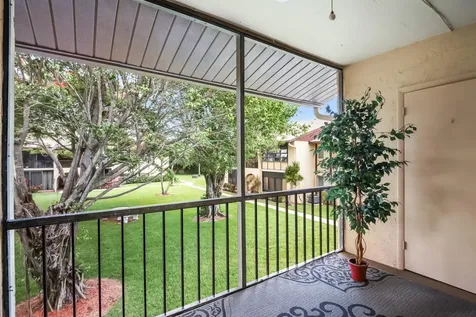 321 Pine Ridge Circle Greenacres FL 33463