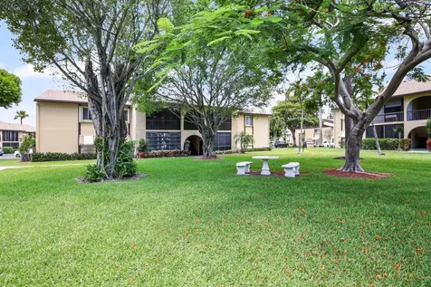 321 Pine Ridge Circle Greenacres FL 33463
