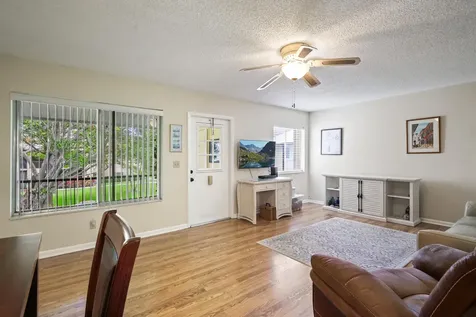321 Pine Ridge Circle Greenacres FL 33463