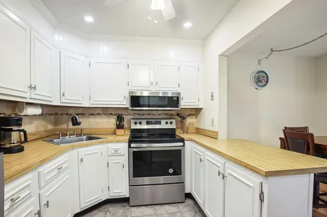 321 Pine Ridge Circle Greenacres FL 33463