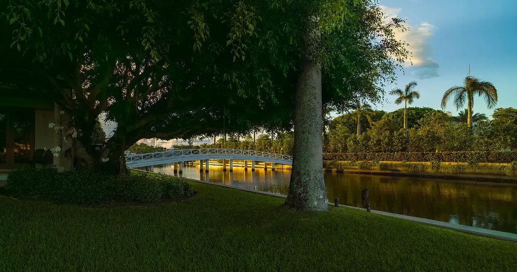 614 Tarpon Way Palm Beach FL 33480