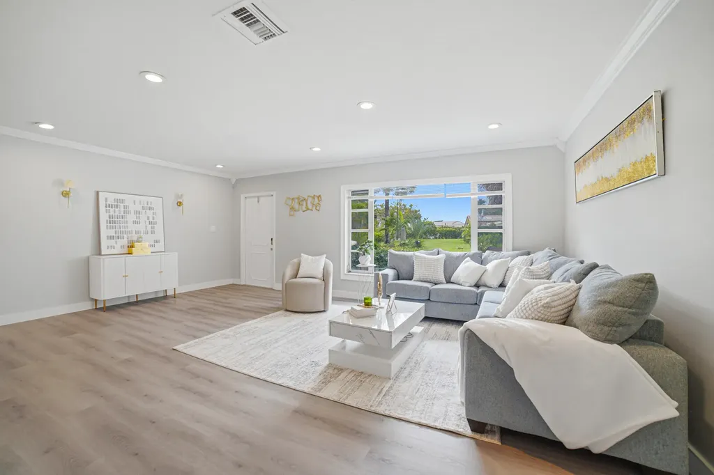 8106 NW 101st Avenue Tamarac FL 33321