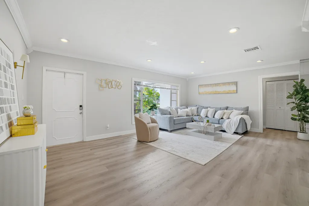 8106 NW 101st Avenue Tamarac FL 33321