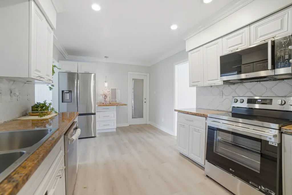 8106 NW 101st Avenue Tamarac FL 33321