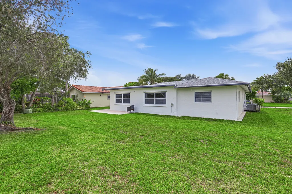 8106 NW 101st Avenue Tamarac FL 33321