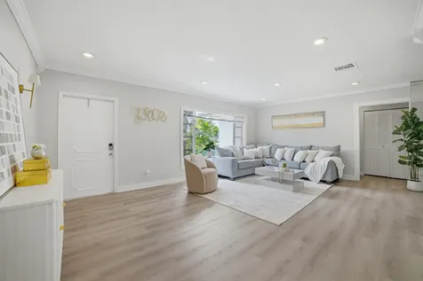 8106 NW 101st Avenue Tamarac FL 33321