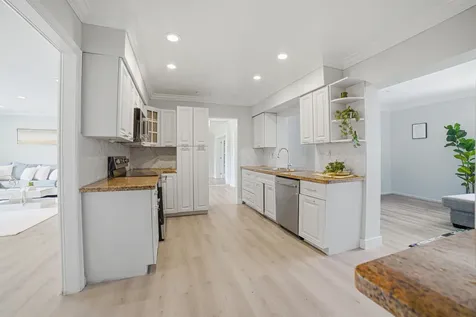 8106 NW 101st Avenue Tamarac FL 33321