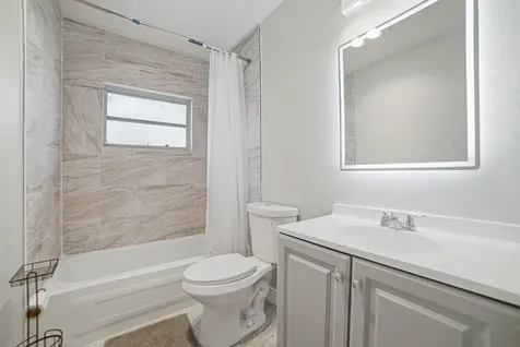 8106 NW 101st Avenue Tamarac FL 33321