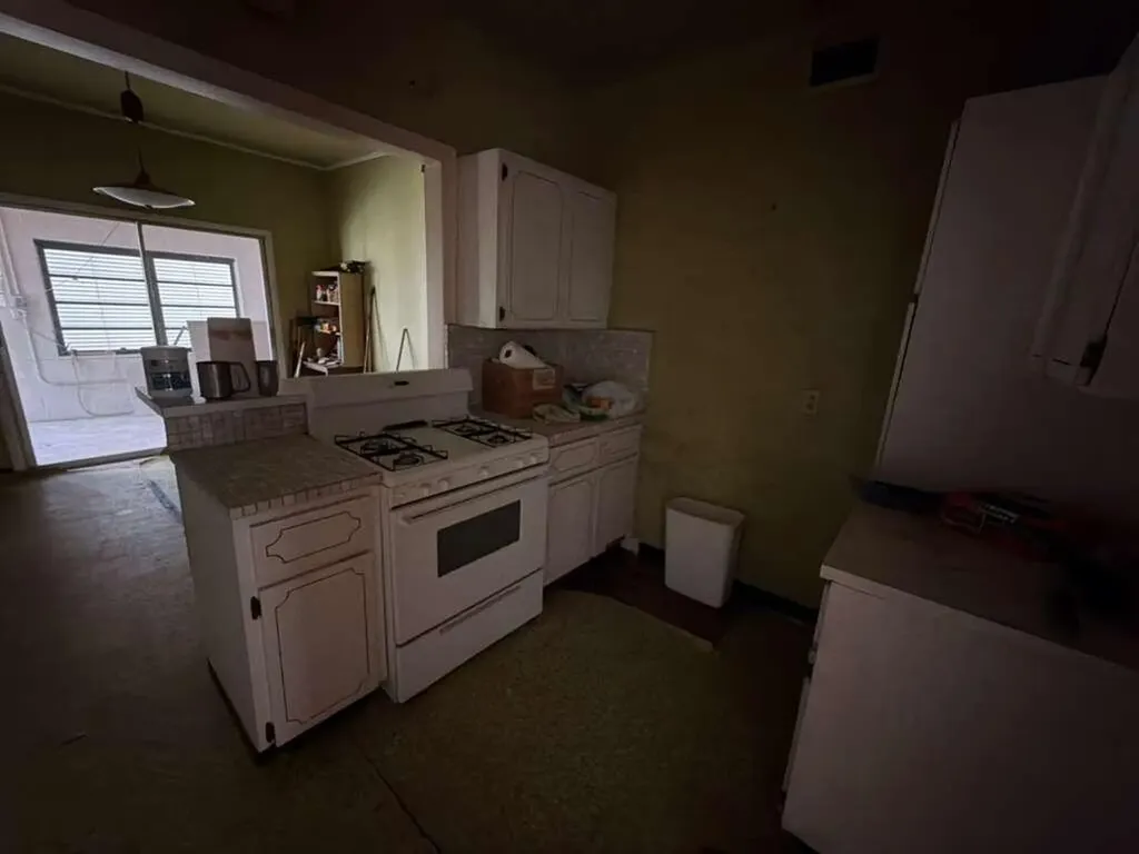 3814 Greenwood Avenue West Palm Beach FL 33407