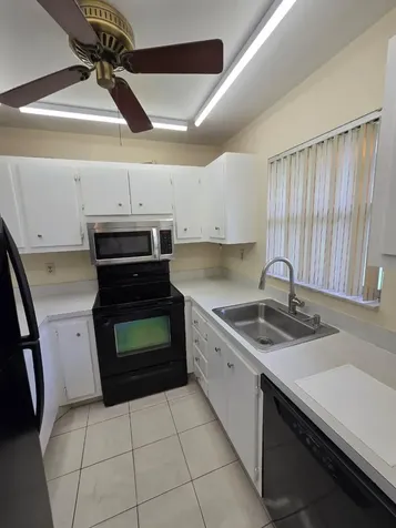550 SE 2nd Avenue Deerfield Beach FL 33441
