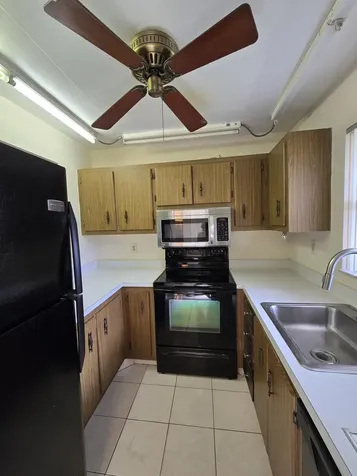 550 SE 2nd Avenue Deerfield Beach FL 33441