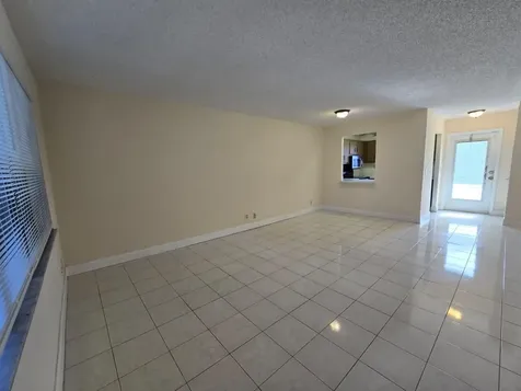 550 SE 2nd Avenue Deerfield Beach FL 33441