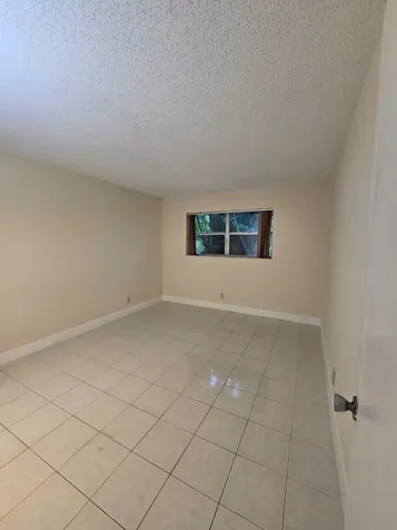 550 SE 2nd Avenue Deerfield Beach FL 33441