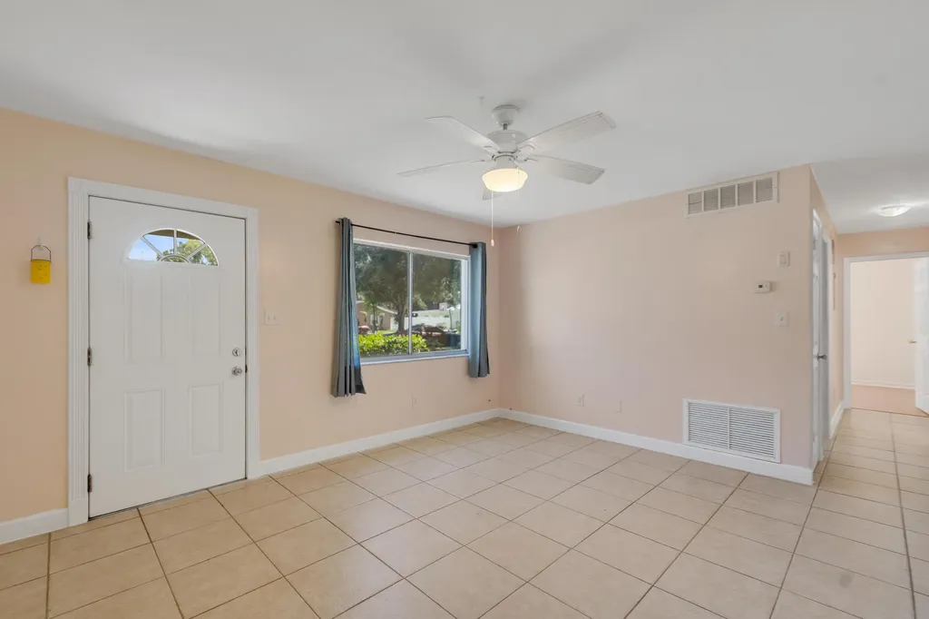 6195 7th Street Vero Beach FL 32968