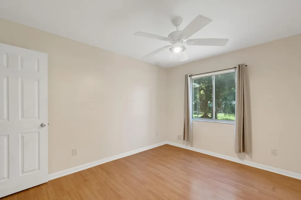 6195 7th Street Vero Beach FL 32968