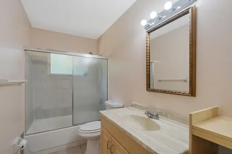 6195 7th Street Vero Beach FL 32968