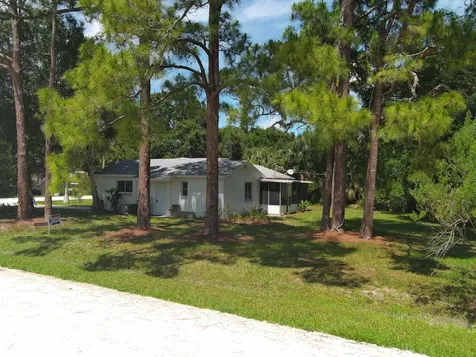 6195 7th Street Vero Beach FL 32968