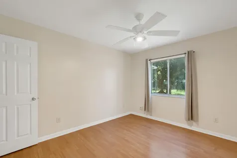 6195 7th Street Vero Beach FL 32968