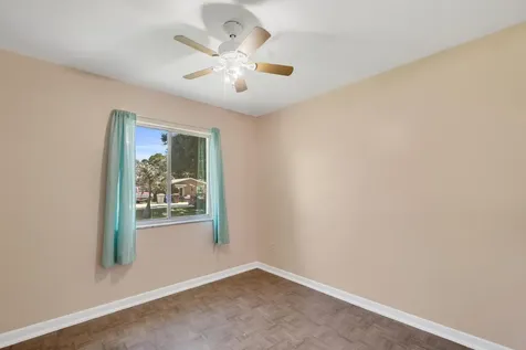 6195 7th Street Vero Beach FL 32968