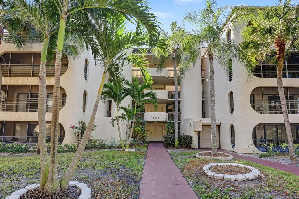 6328 W Longboat Lane W Boca Raton FL 33433