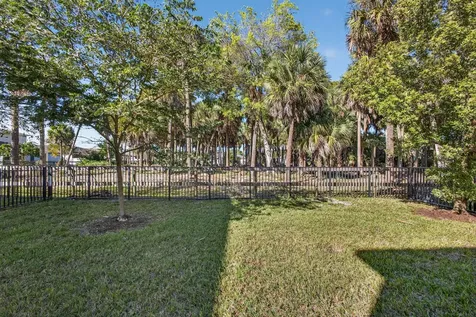 6607 Pointe Of Woods Drive West Palm Beach FL 33415