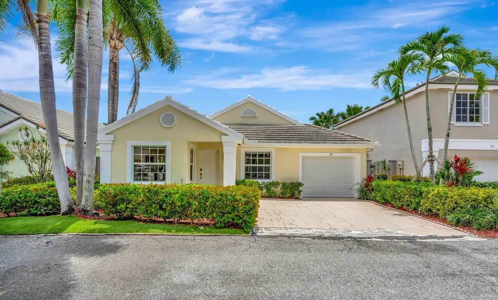 28 Admirals Court Palm Beach Gardens FL 33418