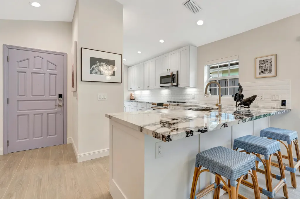 28 Admirals Court Palm Beach Gardens FL 33418