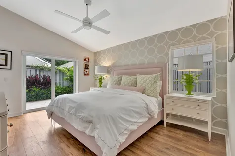 28 Admirals Court Palm Beach Gardens FL 33418