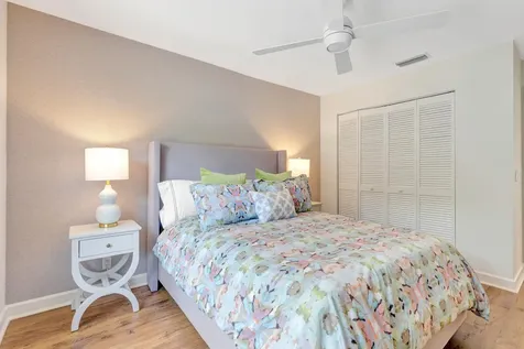 28 Admirals Court Palm Beach Gardens FL 33418
