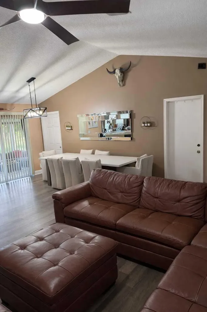 15665 66th Court N The Acreage FL 33470