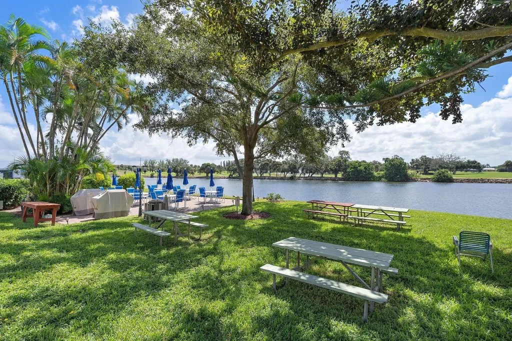 336 Golfview Road North Palm Beach FL 33408
