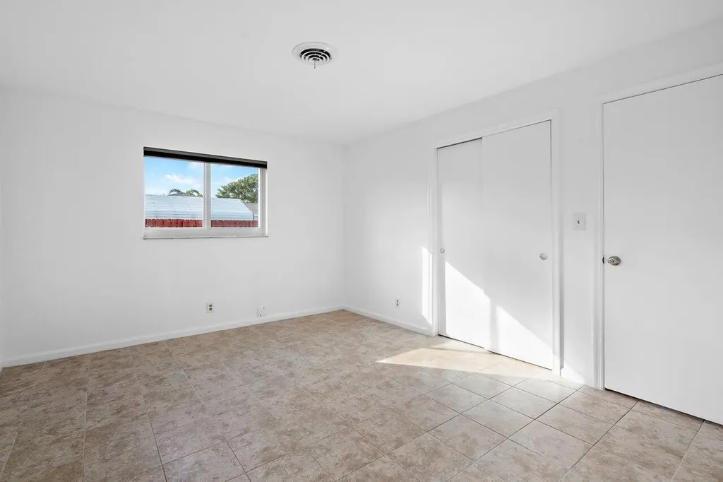617 SE 8th Avenue Deerfield Beach FL 33441