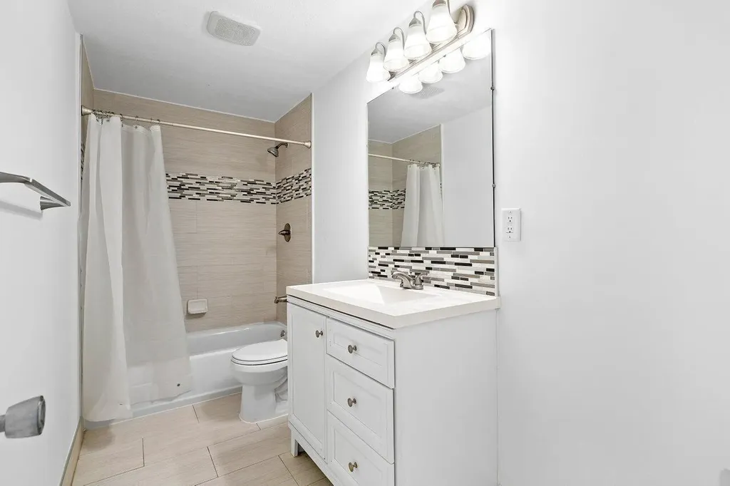 617 SE 8th Avenue Deerfield Beach FL 33441