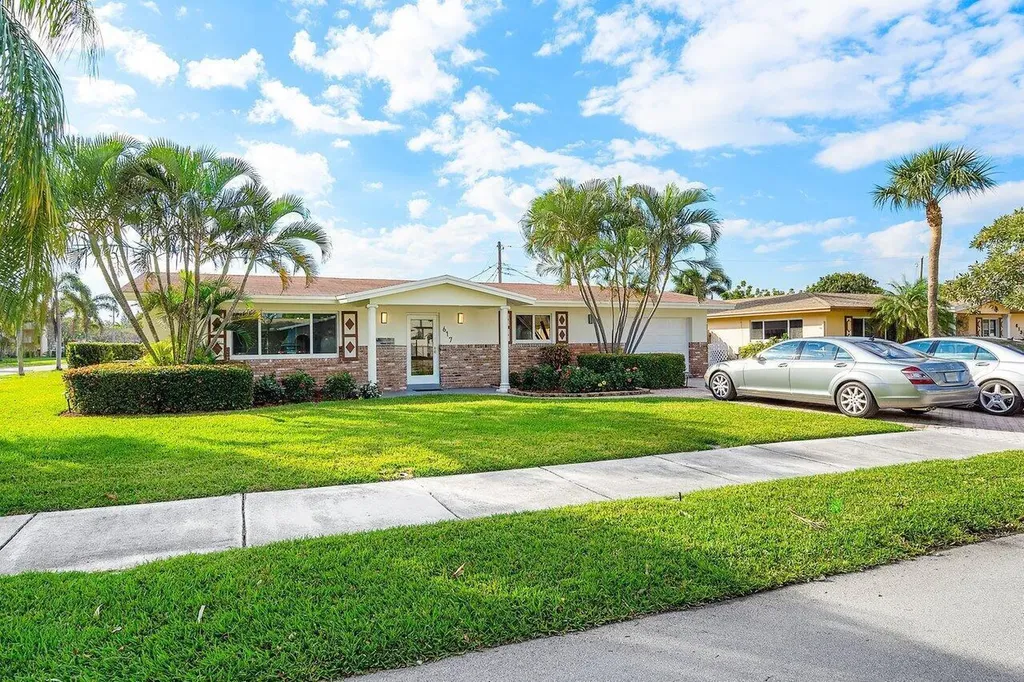 617 SE 8th Avenue Deerfield Beach FL 33441