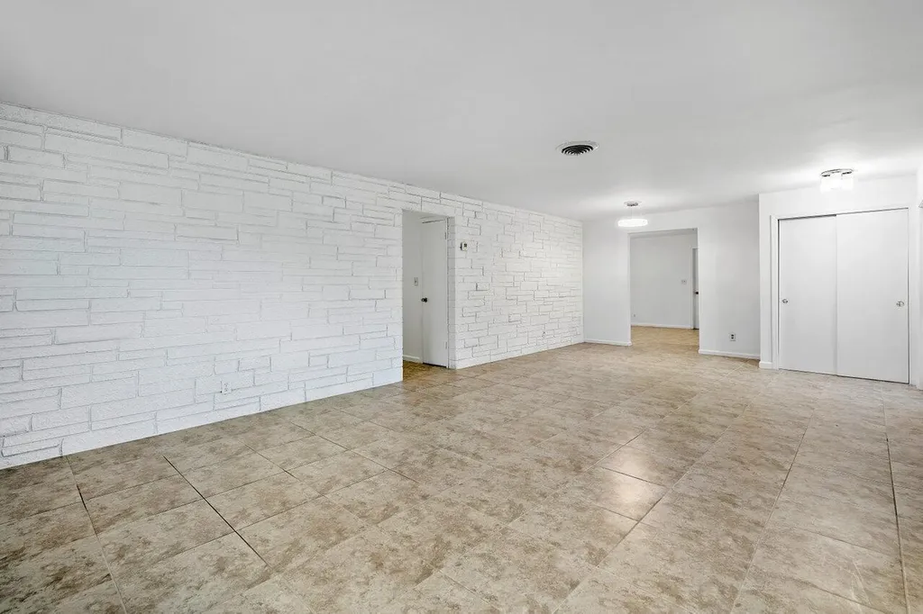 617 SE 8th Avenue Deerfield Beach FL 33441