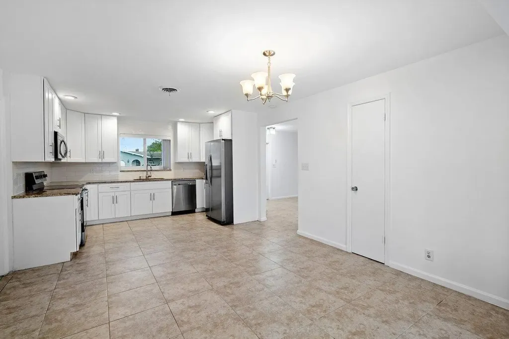 617 SE 8th Avenue Deerfield Beach FL 33441