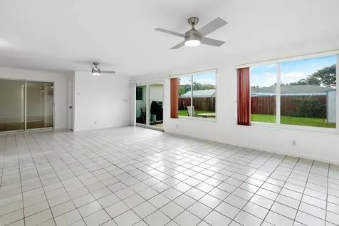 617 SE 8th Avenue Deerfield Beach FL 33441