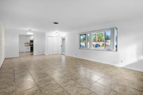 617 SE 8th Avenue Deerfield Beach FL 33441