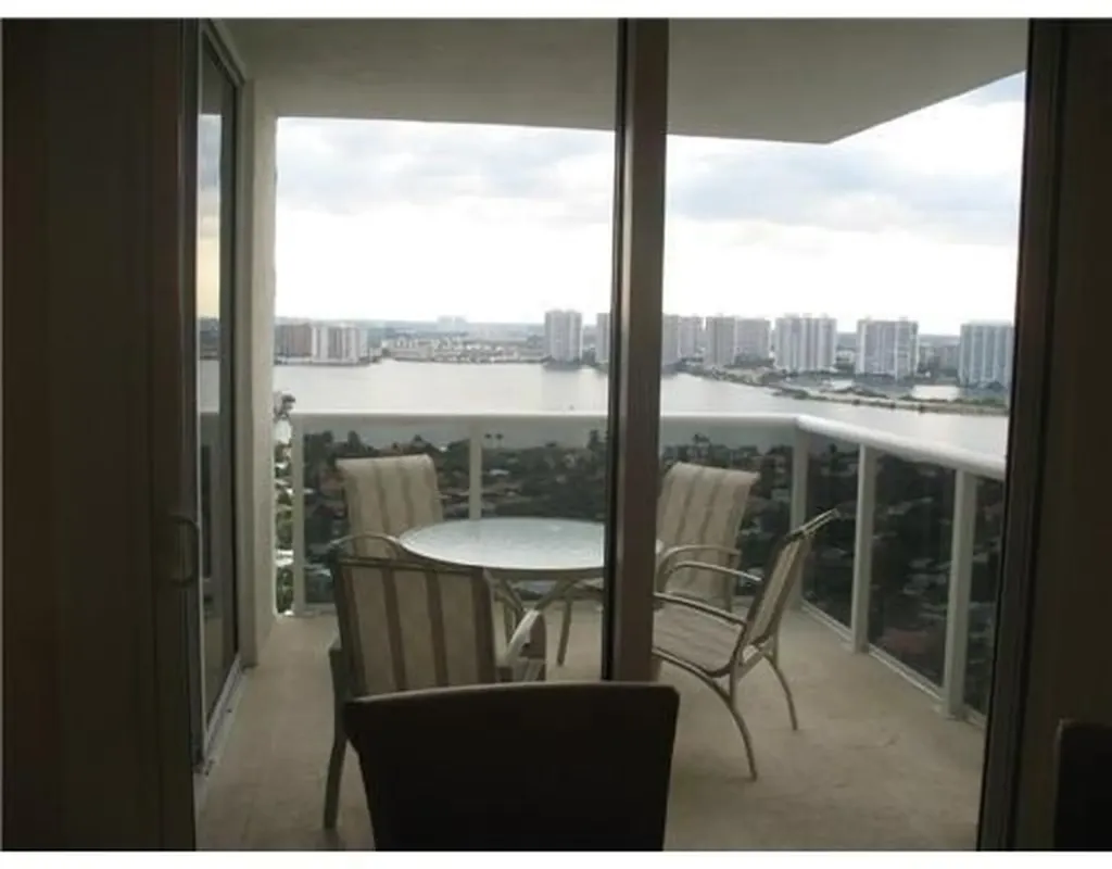 19111 Collins Avenue Sunny Isles Beach FL 33160