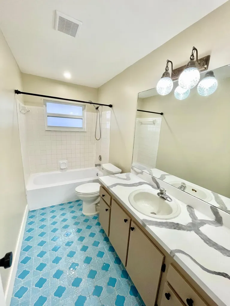 8205 NW 106th Avenue Tamarac FL 33321