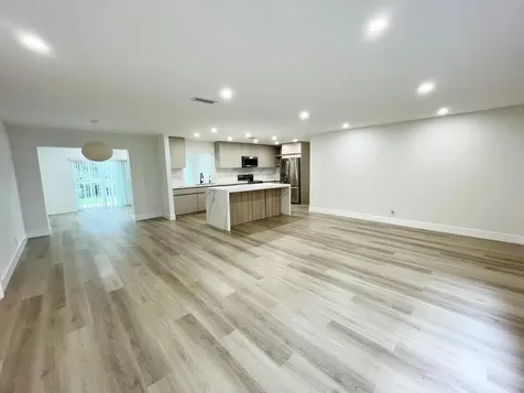 8205 NW 106th Avenue Tamarac FL 33321