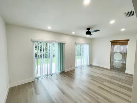 8205 NW 106th Avenue Tamarac FL 33321