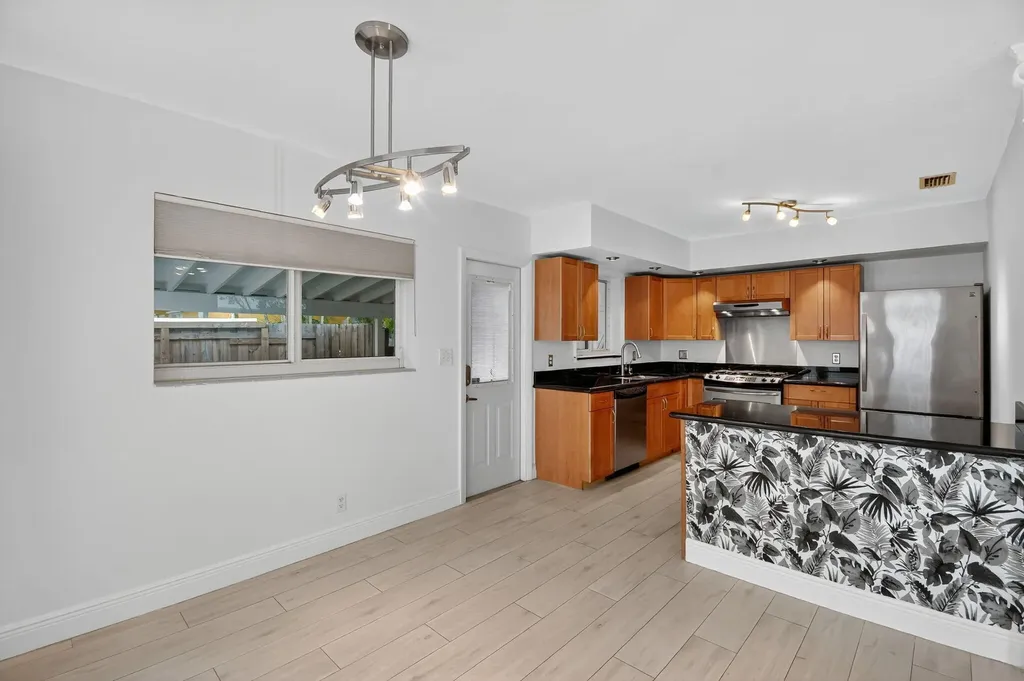 1606 NE 15th Avenue Fort Lauderdale FL 33305