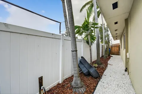 1606 NE 15th Avenue Fort Lauderdale FL 33305