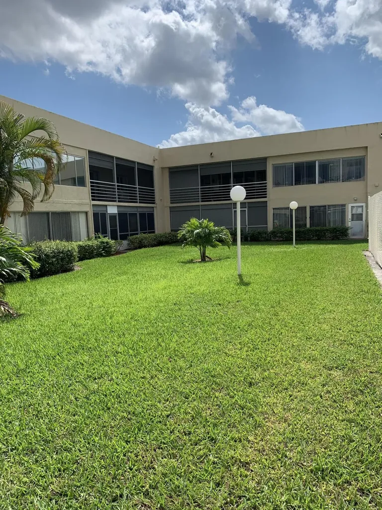 3212 Strawflower Way Lake Worth FL 33467