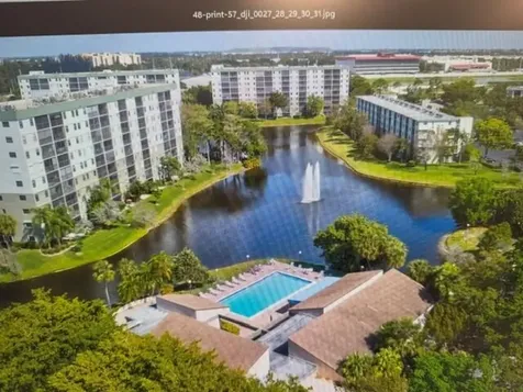 2308 S Cypress Bend Drive Pompano Beach FL 33069