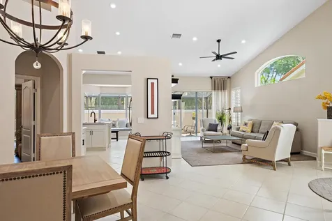 8164 Sandpiper Way West Palm Beach FL 33412
